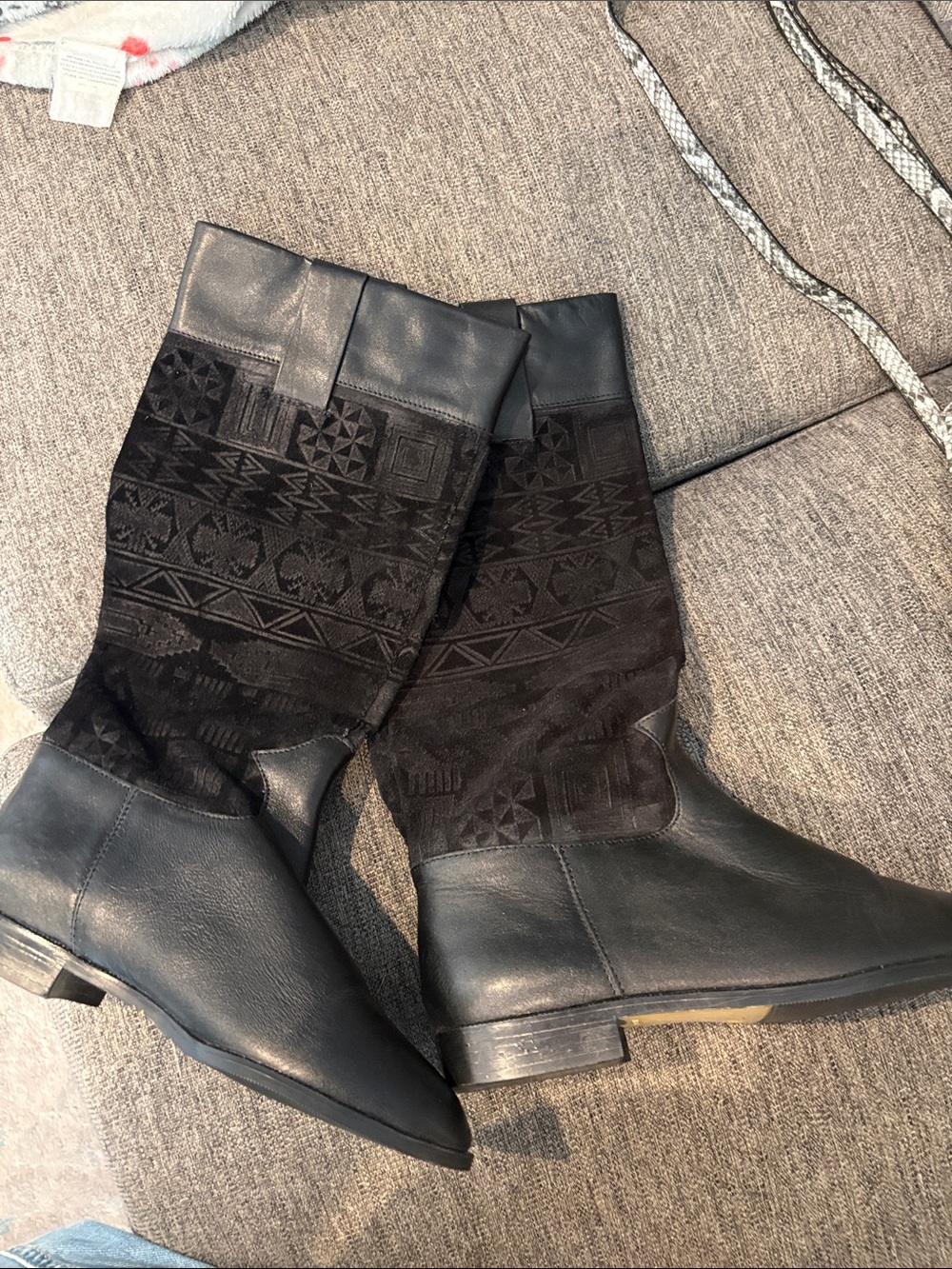 Aztec Women's Black Mid-Calf Patterned Shaft Boots